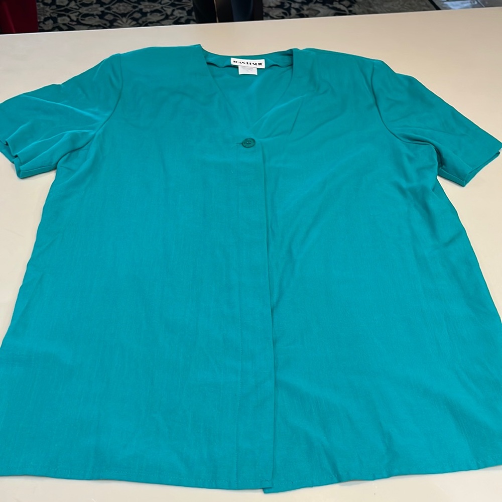 Joan Leslie top size 16